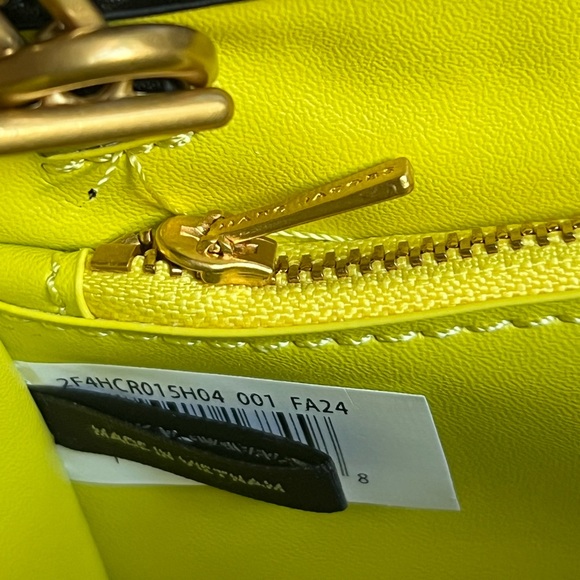 💰SOLD - 2F4HCR015H04 - Marc Jacobs The Turnlock Crossbody Tote Bag - Picture 13 of 16